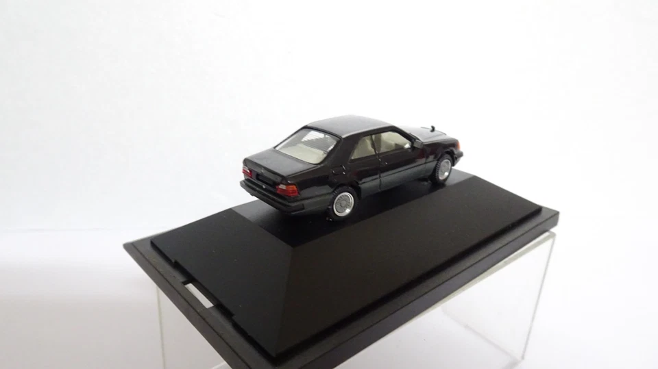 HERPA   mercedes   300 ce   1/87 - Photo 3/3