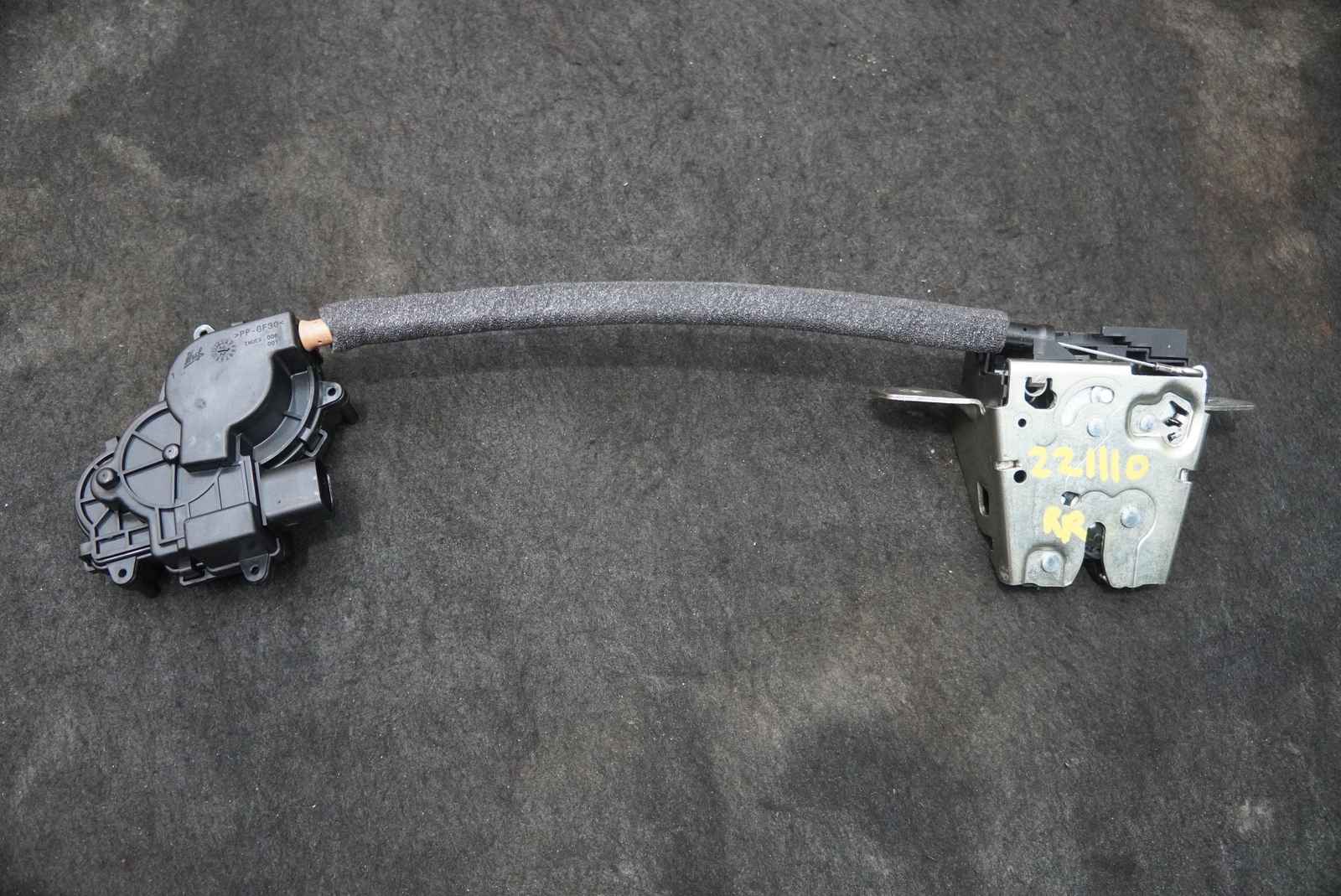 Rear Trunk Lid Latch Lock Motor 9J1827447A 9J1827888 OEM Porsche 