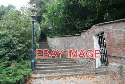 FOTO DIE 99 STUFEN GROSSE MALVERN BEGINNEND BEI ROSEBANK GÄRTEN UND KLETTERN AUF T