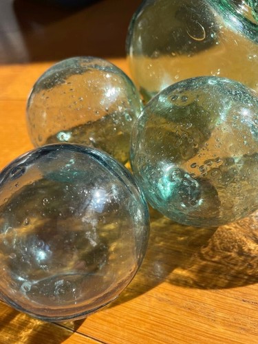 Vintage antique Glass Fishing Floats Set of 8 Green,Aqua-Green, 5.5-7.5cm Japan - Picture 5 of 6