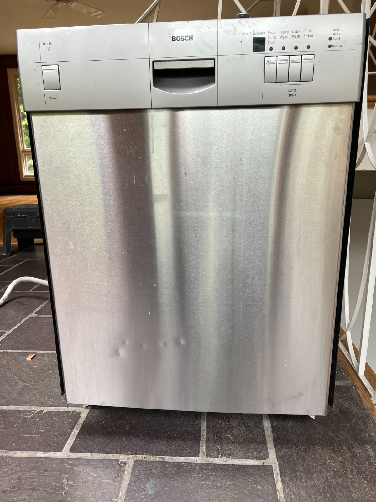 Bosch 300 Series Dishwasher with Advanced Cleaning-image