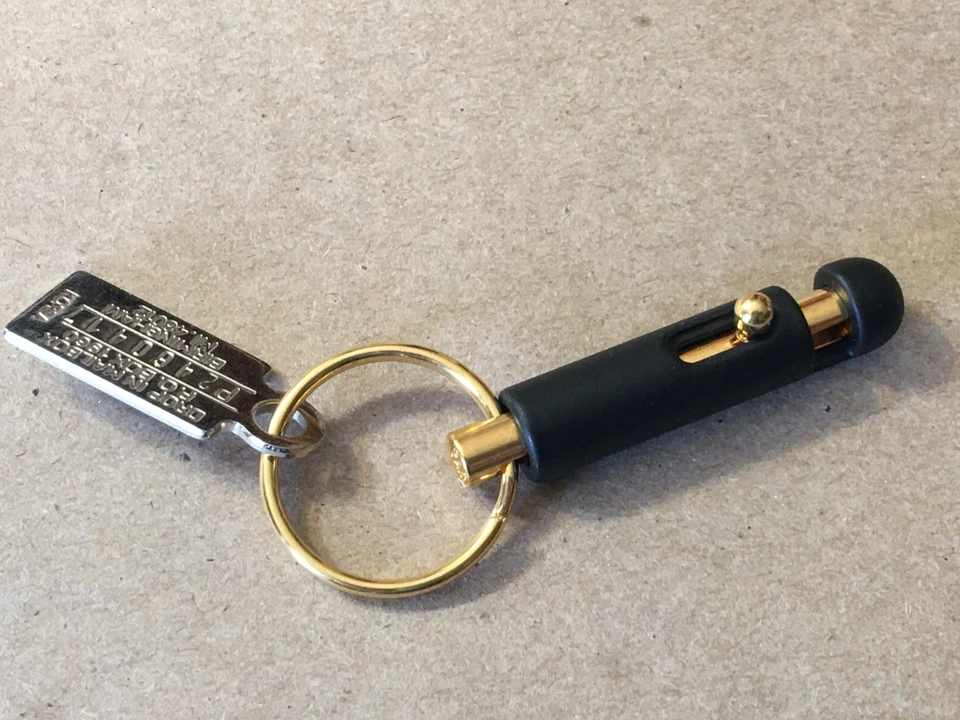 NOS Pontiac Bonneville Keychain, Vintage Sedan Convertible Coupe Accessory - Image 2 of 4