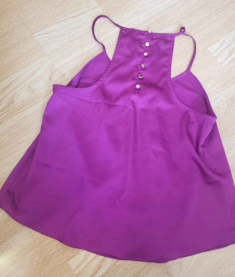 Jennifer Lopez talla M púrpura cuello en V botones satinados cami acanalados correa espagueti tanque Foto 2 de 4
