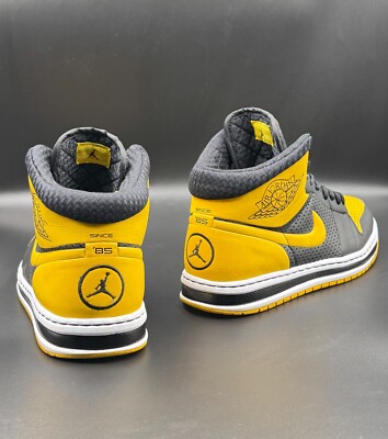 Size 8.5 - Air Jordan Alpha 1 Black Varsity Maize