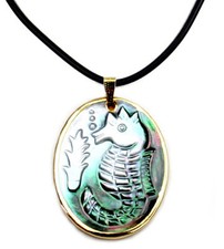 Carved abalone shell sea horse pendant PDT330008
