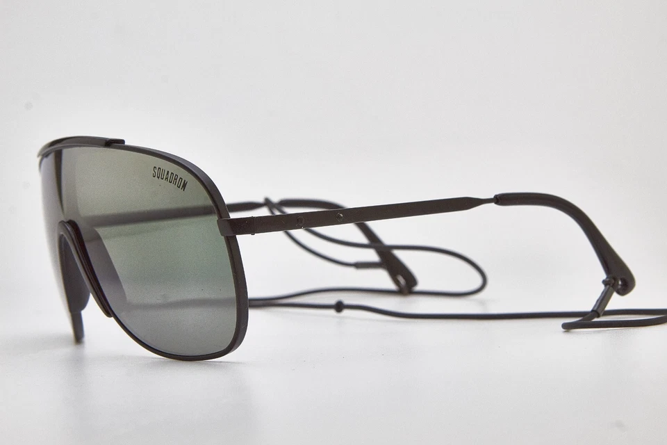 1980s vintage sunglasses black mask SQUADRON sunglasses Oversized Gradient - Image 4 of 4