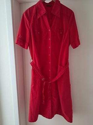 Kleid von Gerry Weber in flottem Rot. Gr. 44, nicht getragen.