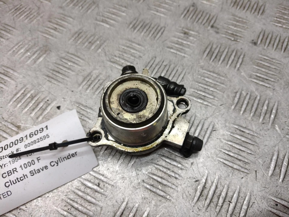 Honda CBR 1000 F CBR 1000 F 1994 embrague cilindro esclavo Foto 3 de 3