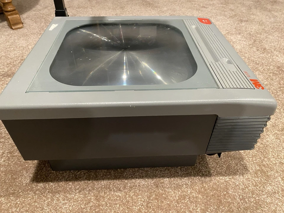 3M 9100 Overhead Projector Tested And Working! - Image 3 of 4