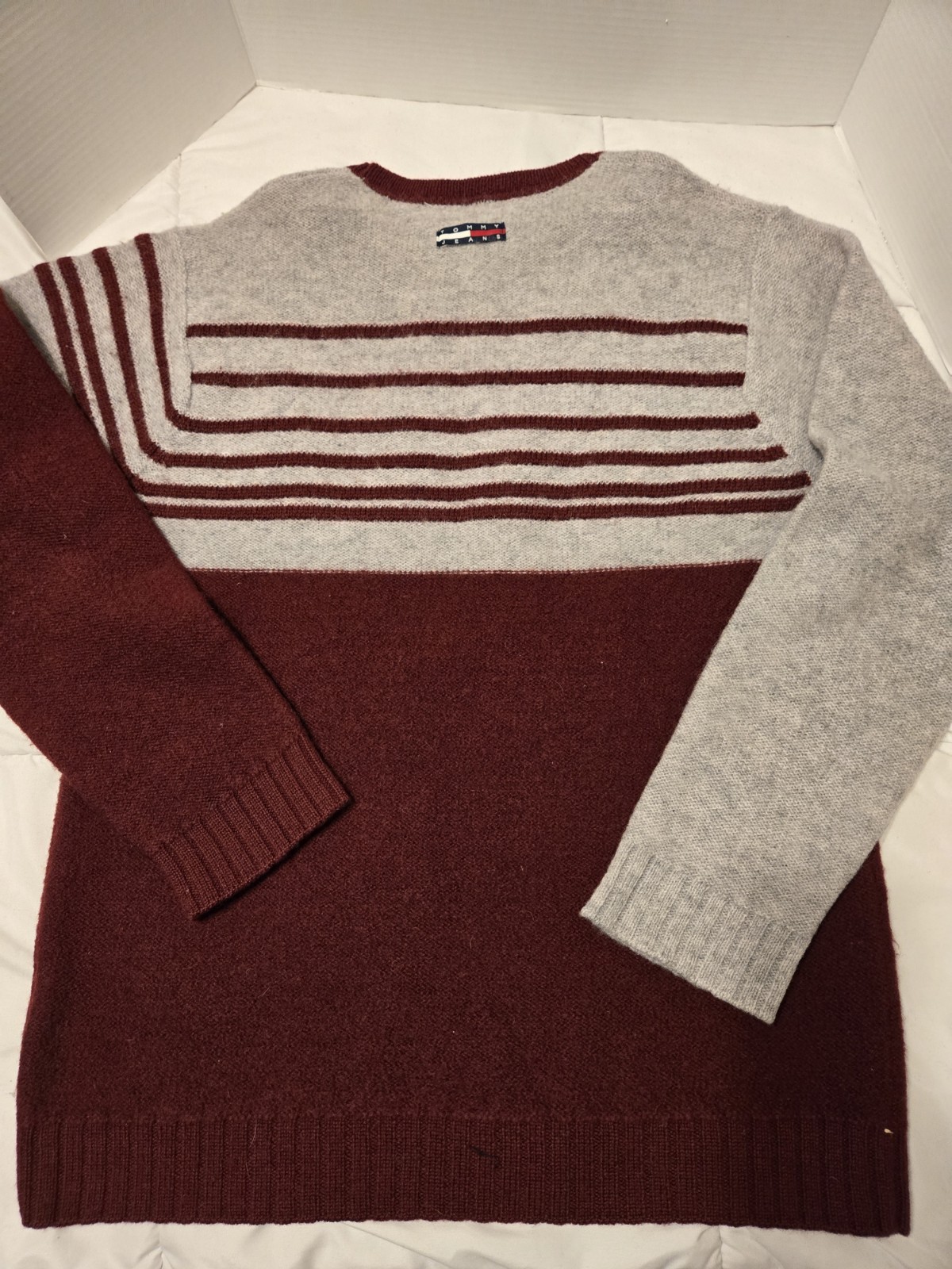 Vtg Tommy Hilfiger 100% Wool Sz M Sweater Stripes Logo Fisherman Holiday Festive