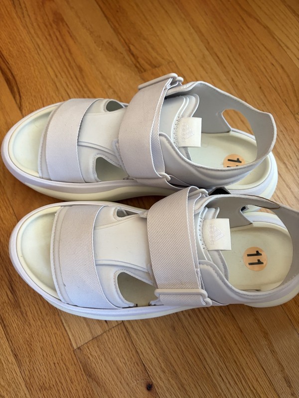 Adidas Women's  Mehana White Gray Sandals Size 11 NWT'S