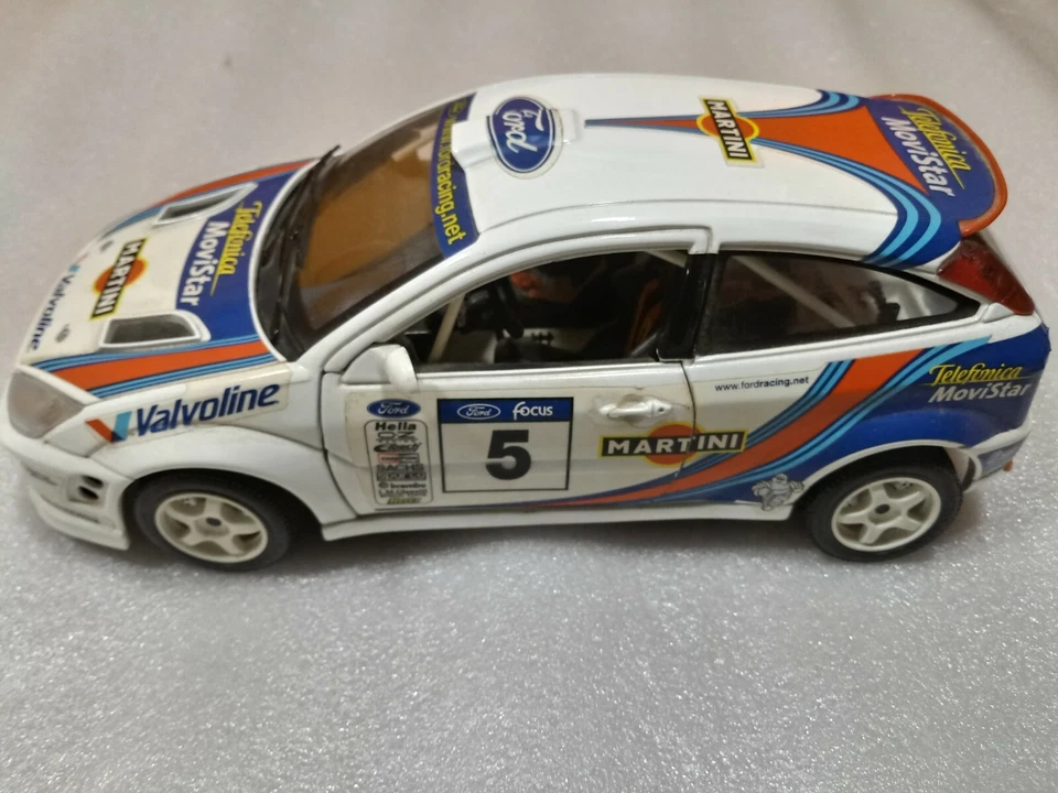 MODELLINO AUTO 1/18 FORD FOCUS - Immagine 2 di 4