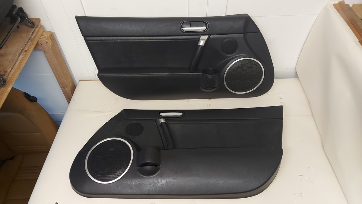 Mazda MX5 MK3 NC1 2005-08 PAIR LEATHER INSERT DOOR CARDS CARD