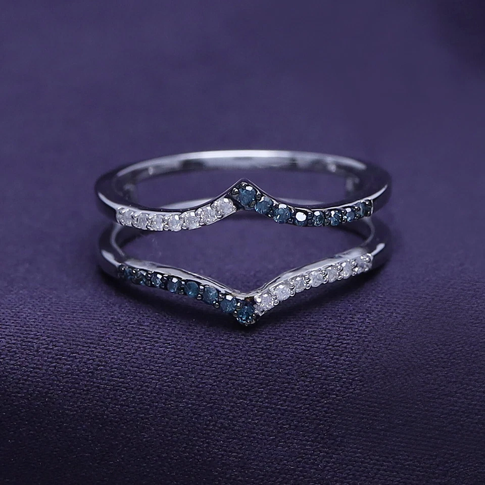 Anillo de compromiso envolvente potenciador de diamantes naturales azules y blancos de 1/5 quilate de oro de 10 k Foto 3 de 4