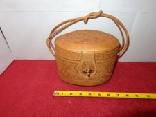VINTAGE HAND TOOLED LEATHER PURSE - TOTE FLORAL DESIGN 7 x 5 x 4 1/2 in  L 85