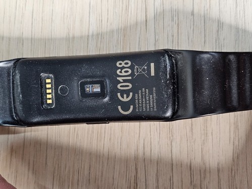 Samsung Gear Fit Fitness Wristband~ SM-R350 - 第 2/4 張圖片