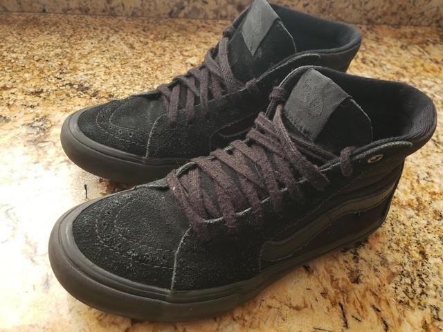 vans mid pro