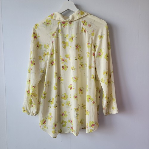 Cabi womens Go To Blouse Style 6294 Yellow Floral size S button front - Picture 2 of 9
