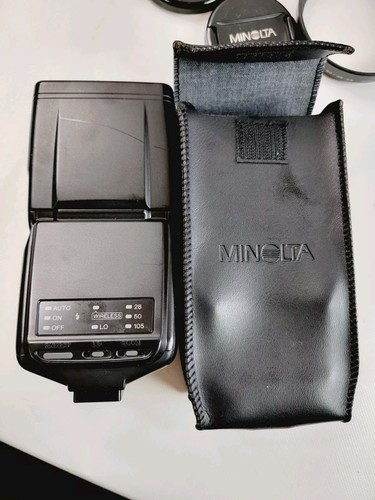 Minolta Dynax 404si analoge Spiegelreflexkamera 28-80mm & 75-300mm Gegenlichtblenden Blitz & Tasche - Bild 17 von 19
