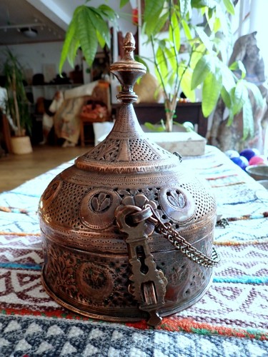 Mughal India Insence Burner Copper Pierced Metalwork Hanging Antique Repousse - Picture 3 of 9