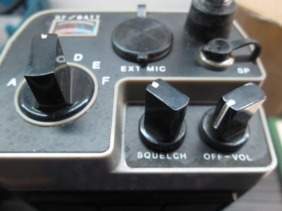REALISTIC TRC-208 Channel, Squelch and Volume Knobs