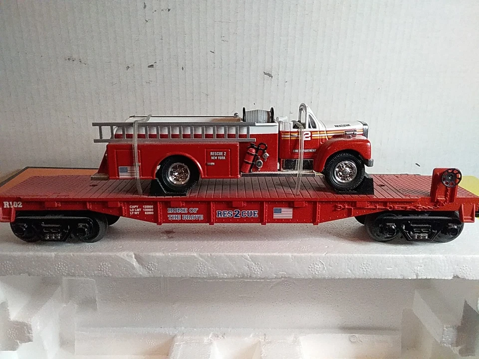 MTH 30-76089 Rescue 2 Flatcar W/Rescue 2 Fire Truck  New - Image 3 of 4