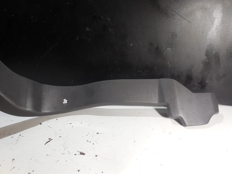 Cuadro tubular maletero derecho A 2306930691 03-08 Mercedes Benz R230 SL600 SL500 Foto 3 de 4