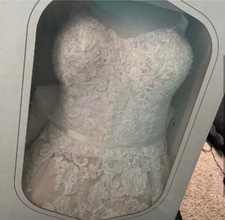 David's Bridal White Wedding Dress