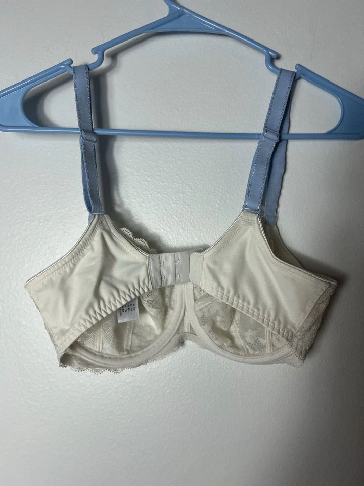 Sujetador Freya para mujer 32DDD crema mezcla de poliamida encaje poco convencional con aros soporte lateral Foto 3 de 4