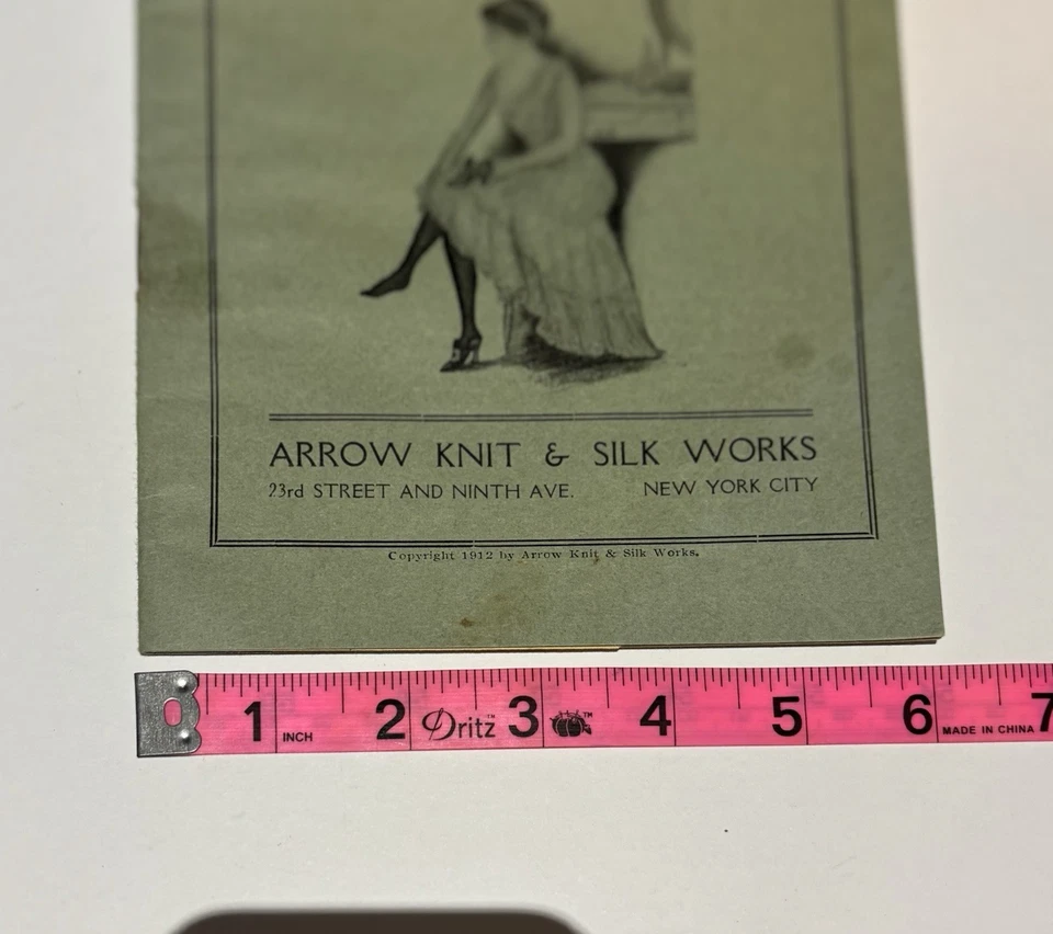 Antiguo libro estilo 1912 ropa flecha tejidos Foto 3 de 4