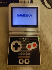 Nintendo Gameboy Advance SP NES Classic Edition Complete Box CIB Game Boy