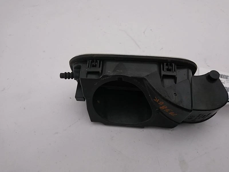 Puerta de llenado de combustible de gasolina BMW 745i E65 2003 2004 2005 03 04 05 Foto 3 de 4