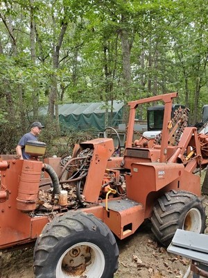Ditch Witch R65 Trencher w/Vibratory Plow. Needs Motor.
