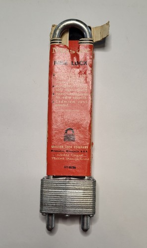 Vintage Master Lock Bike And Equipment Lock No. 517 New Old Stock 2 Keys - Picture 3 of 6