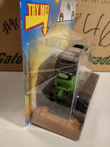 Hot Wheels Monster Jam Deluxe Jumpers Grave Digger Monster Truck NIB - Picture 4 of 7