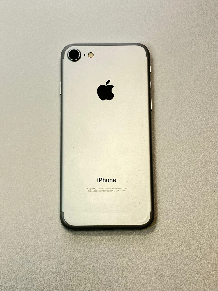 Smartphone Apple iPhone 7 - 32GB-128GB -Negro Desbloqueado/Verizon/T-Mobile/ 4G LTE Foto 4 de 4