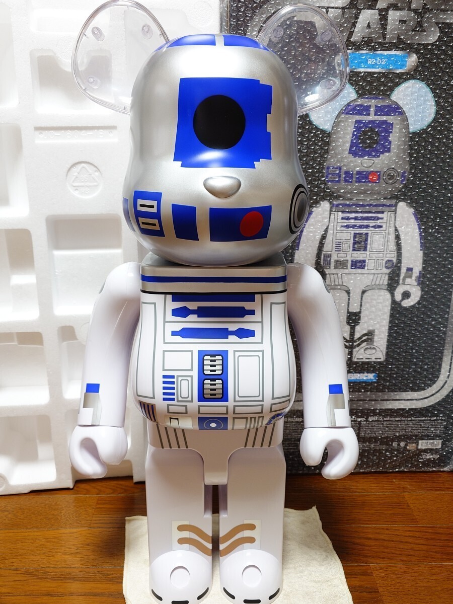 BE@RBRICK Medicom Toy Star Wars R2-D2 1000% Unused Bearbrick BE@RBRICK Medicom Toy Star Wars R2-D2 1000% Unused Bearbrick
