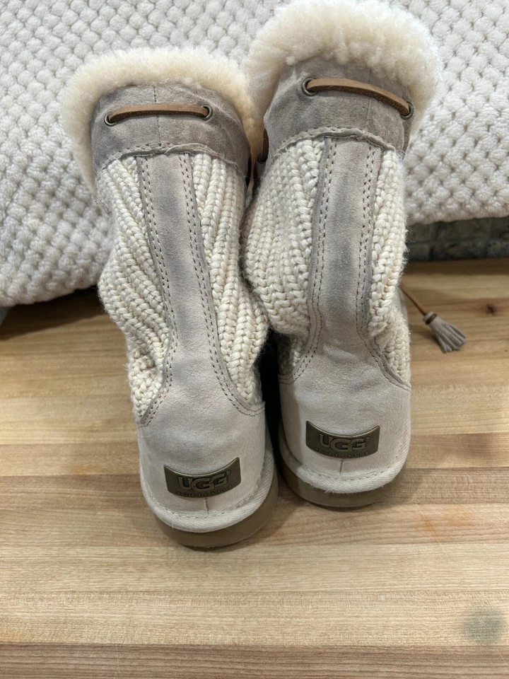 Botas UGG Off White Gamuza Tejidas Piel Sintética Altas Para Mujer Talla 6 Foto 3 de 4