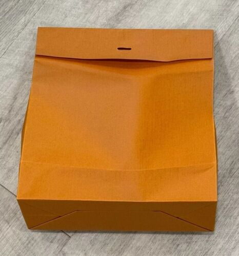 Louis Vuitton Gift bag 7.5 x 8.6 x 3 With LV Ribbon - Picture 4 of 4