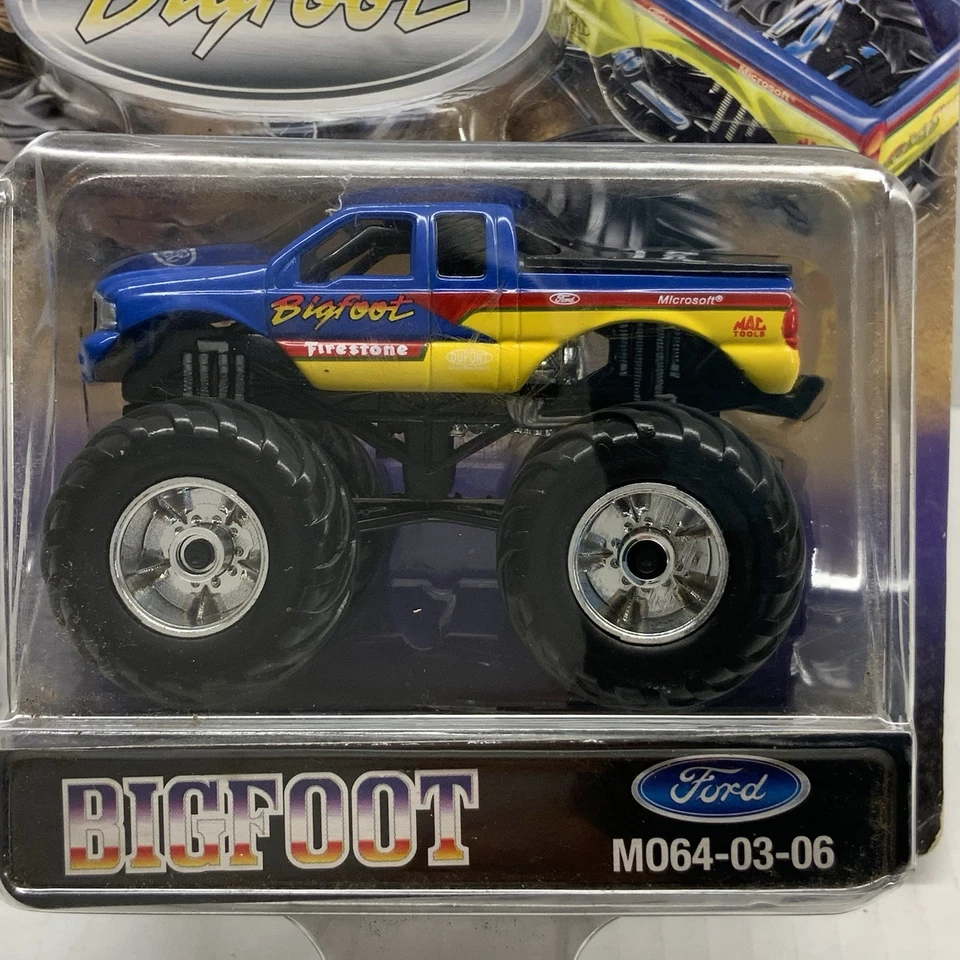 BIGFOOT Monster Truck Rare Muscle Machines FORD Truck 1:64 Scale 2003 New 4x4x4 - Image 2 of 4
