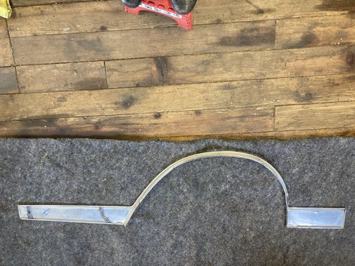 1978-80 Chevrolet Monte Carlo LH Rear Quarter Panel Wheel Arch Moulding Trim - Picture 2 of 6