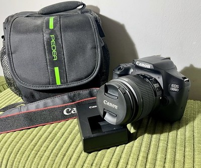 Canon EOS 1300D DSLR-Kamera Schwarz mit EF-S 18-55mm Objektiv + Tasche,Ladegerät
