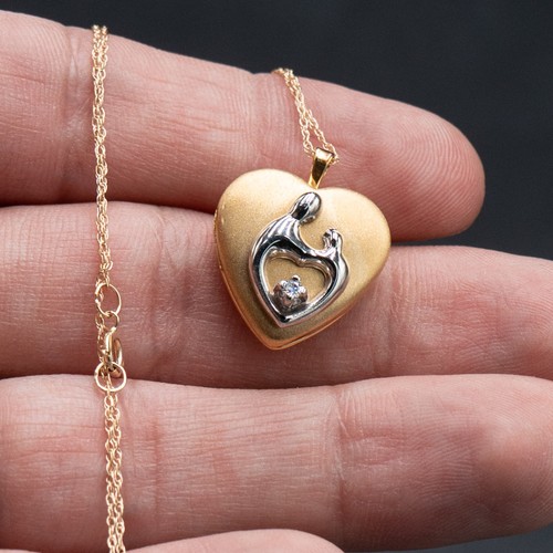 14k Yellow Gold Heart Shape Lock Pendant Necklace