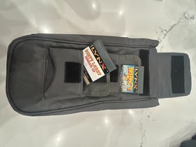 Atari Lynx Video Game Cartridges Lot Of 6 - Games Cartridges and Carrying Bag