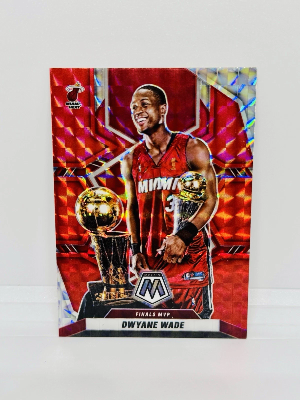 2021-22 Mosaic DWYANE WADE Finals MVP Red Prizm Miami Heat #299