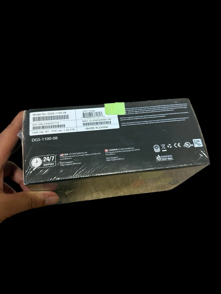 D-LINK 8 Port Gigabit Smart Managed Switch (NIB) - Image 2 of 4