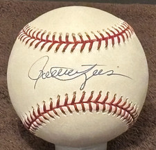 Rollie Fingers Cards, Rookie Card and Autographed Memorabilia Guide 22