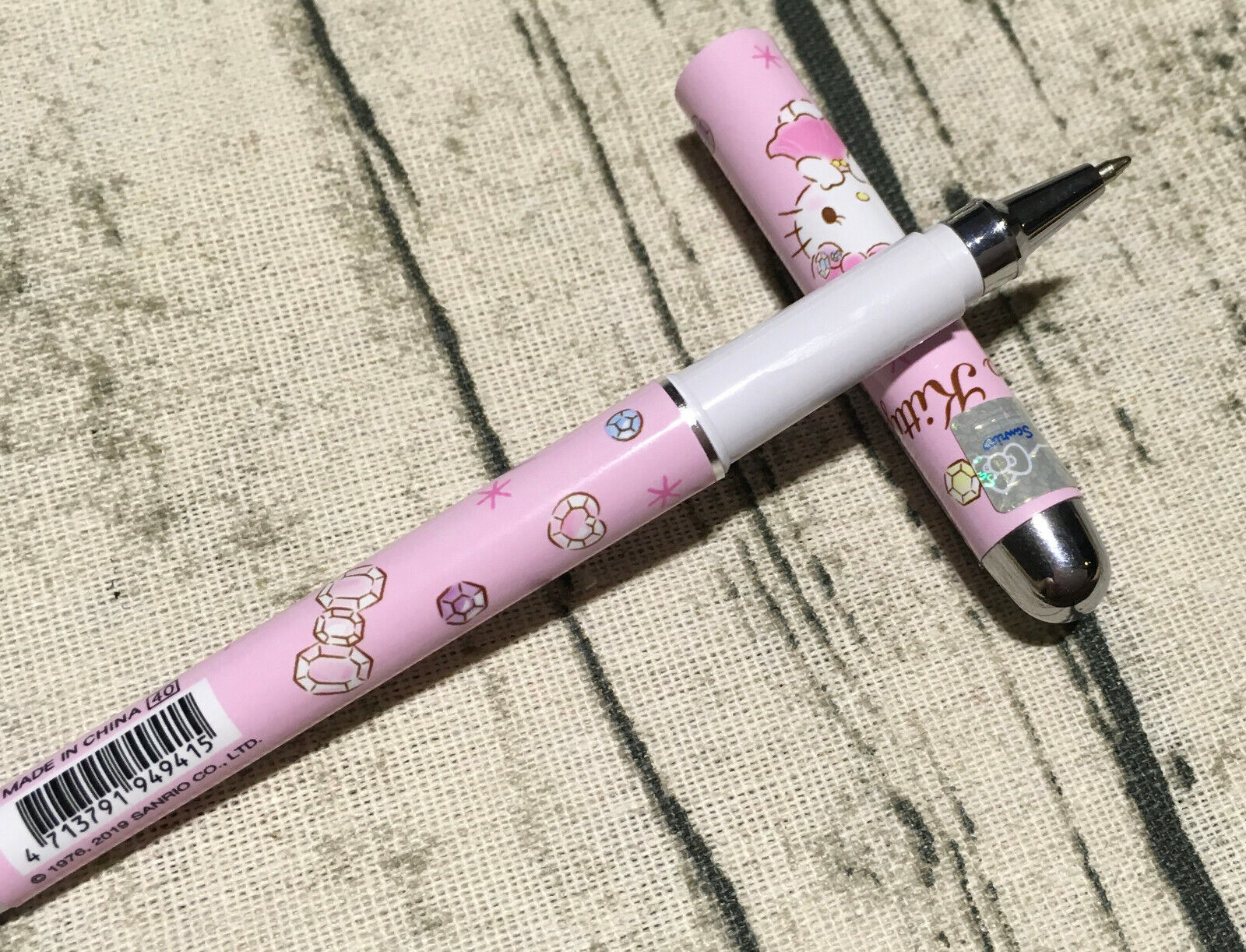 Sanrio Hello Kitty 4-Color Multi-Color Ballpoint Pen : Pink Stripe