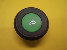 01 02 03 04 05 MERCEDES C-CLASS W203 TRUNK DECK LID RELEASE SWITCH OE 2038213558