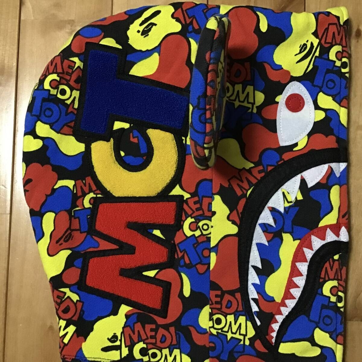 BAPE × medicom toy BE@R Shark Full Zip Hoodie BEAR A Bathing Ape 
